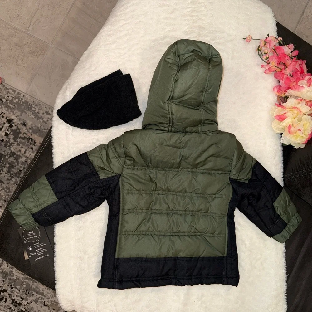 NWT London Fog Boys Green and Black Puffer Jacket with Hat Size 2T